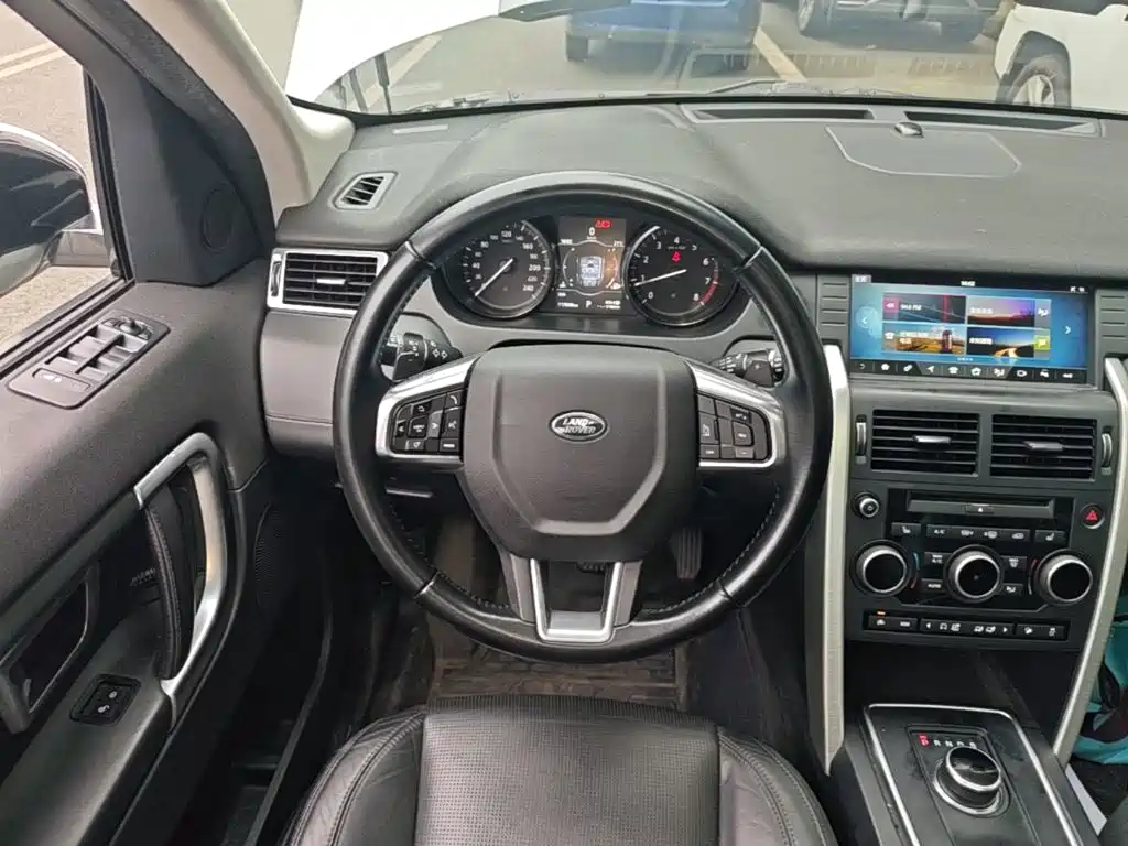 Land Rover Discovery Sport — миниатюра 11