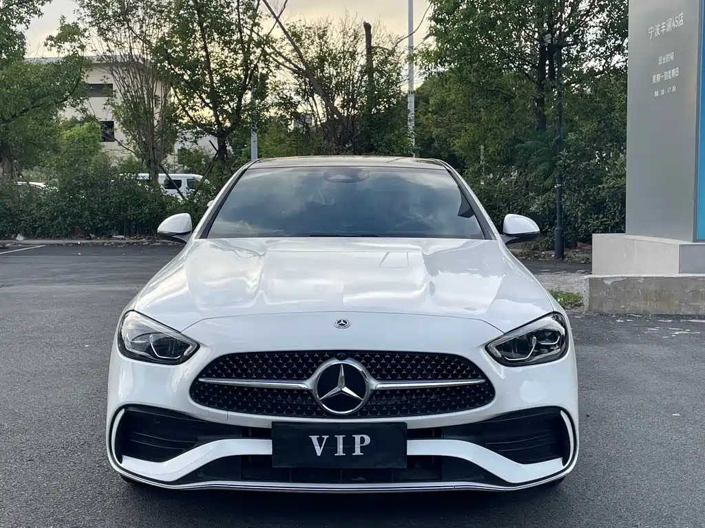Mercedes-Benz C-Class — миниатюра 2