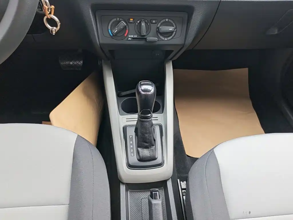 Skoda Fabia — миниатюра 14