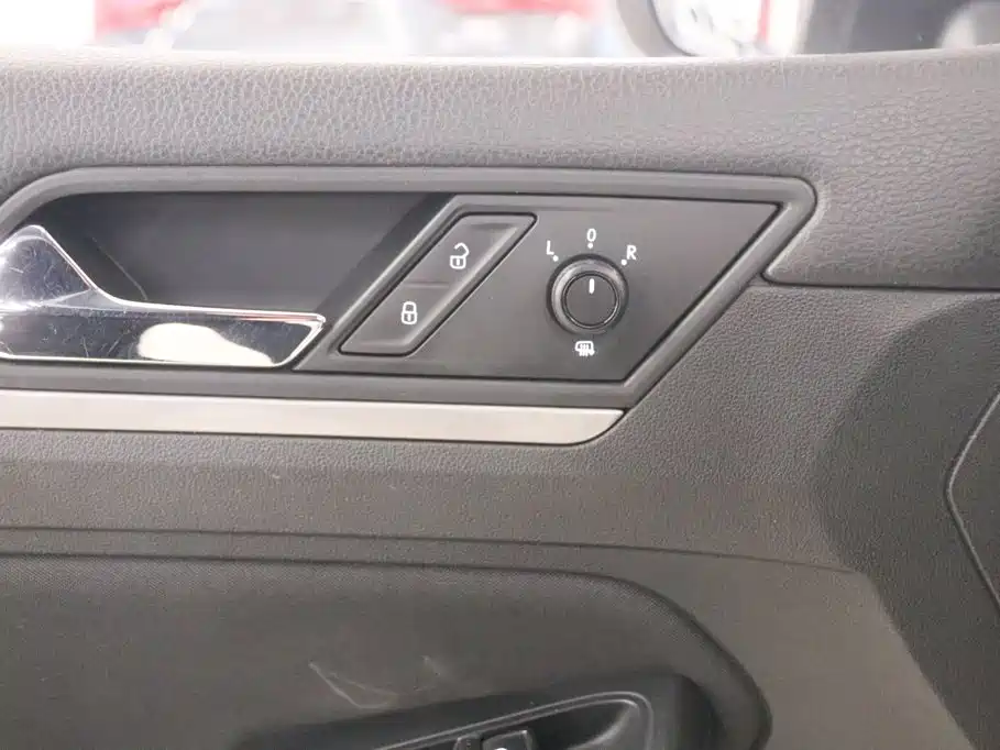 Volkswagen Lamando — миниатюра 10