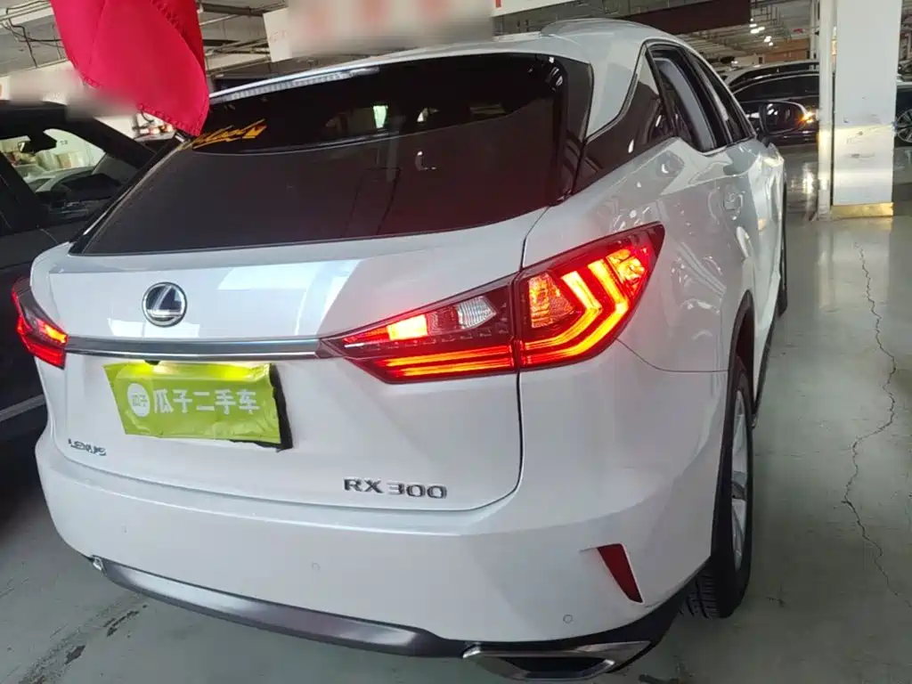 Lexus RX — миниатюра 7