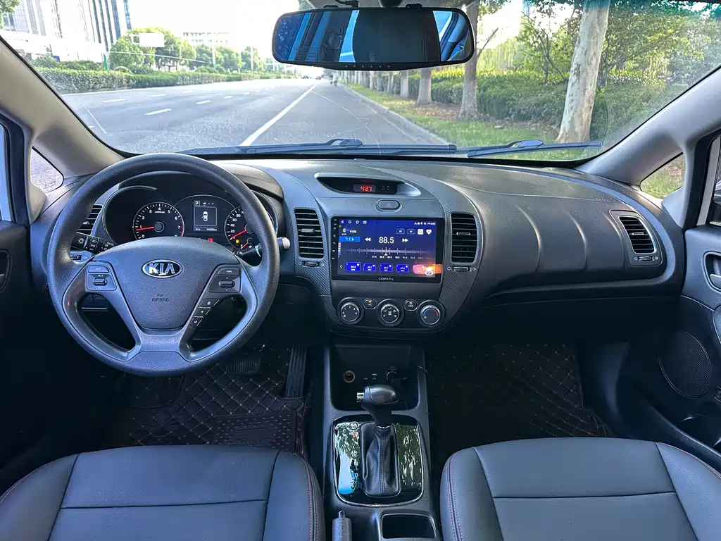 Kia K3 — миниатюра 6
