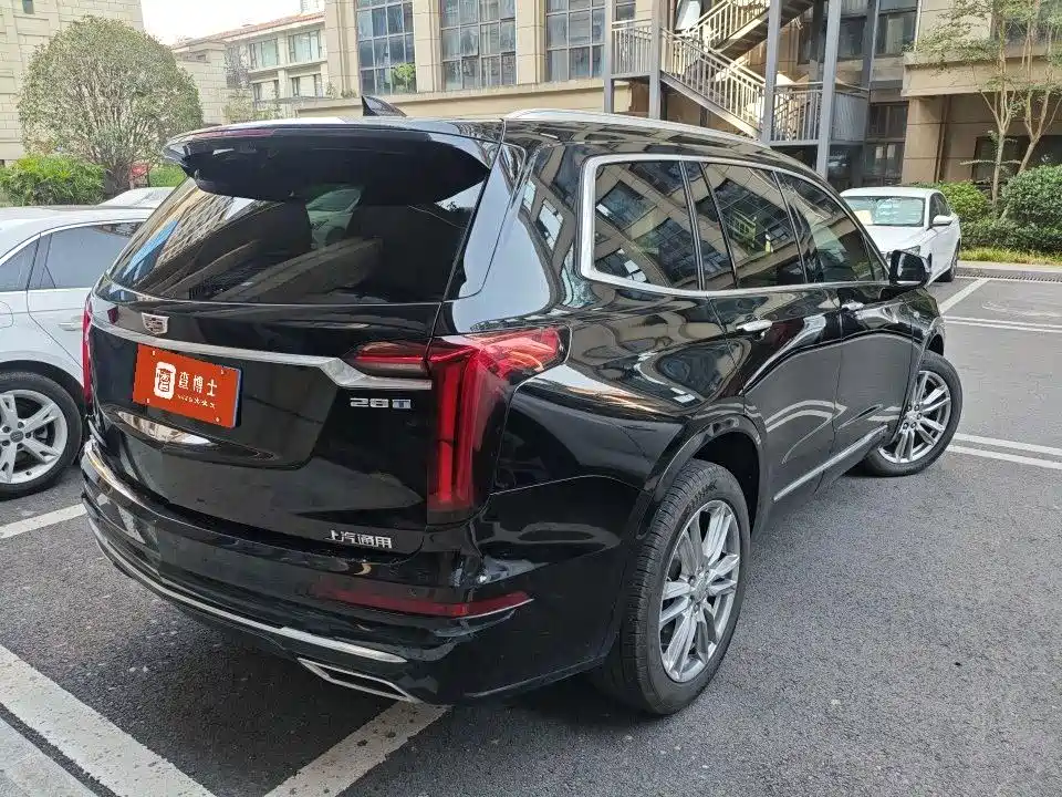Cadillac XT6 — миниатюра 9