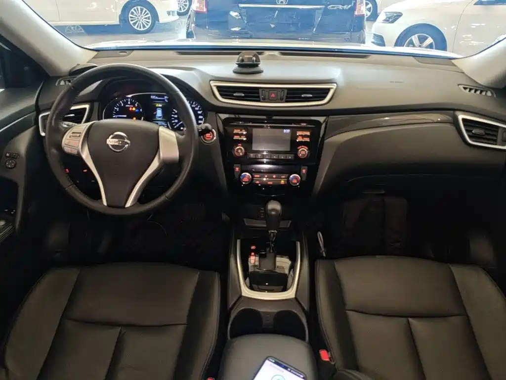 Nissan X-Trail — миниатюра 10