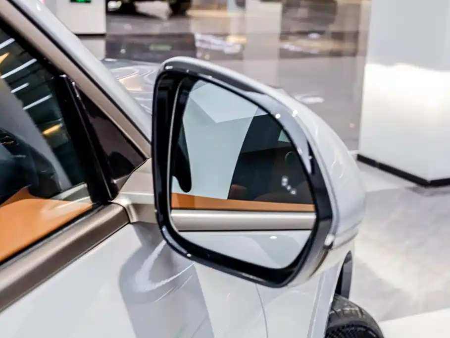 Li Auto Li L9 — миниатюра 19