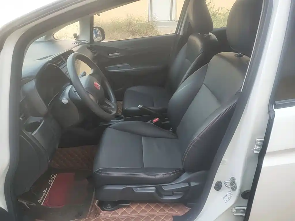 Honda Fit — миниатюра 15