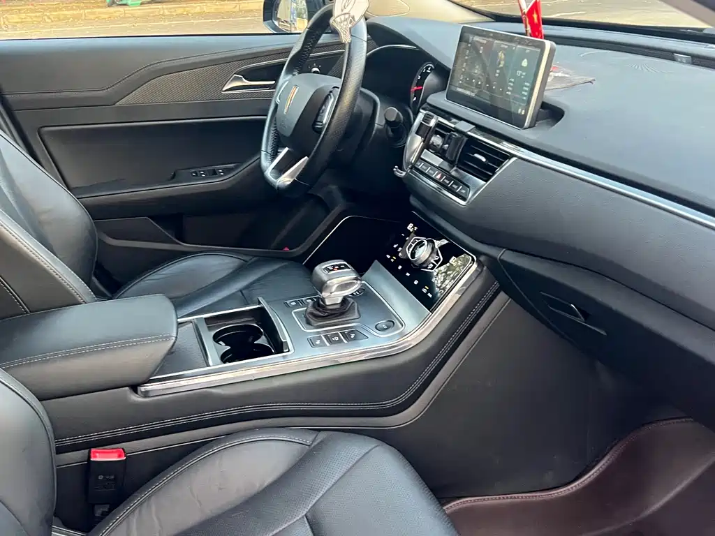 Hongqi Hongqi H5 — миниатюра 6