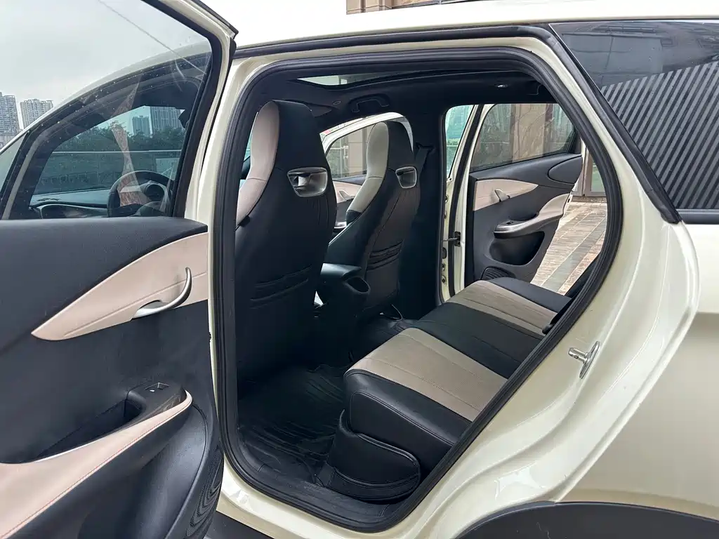 BYD Dolphin — миниатюра 10