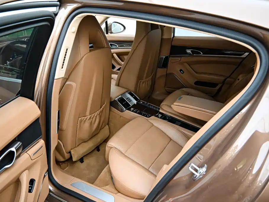 Porsche Panamera — миниатюра 9