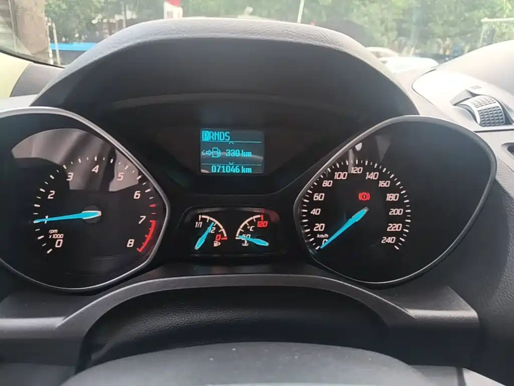 Ford Kuga — миниатюра 12