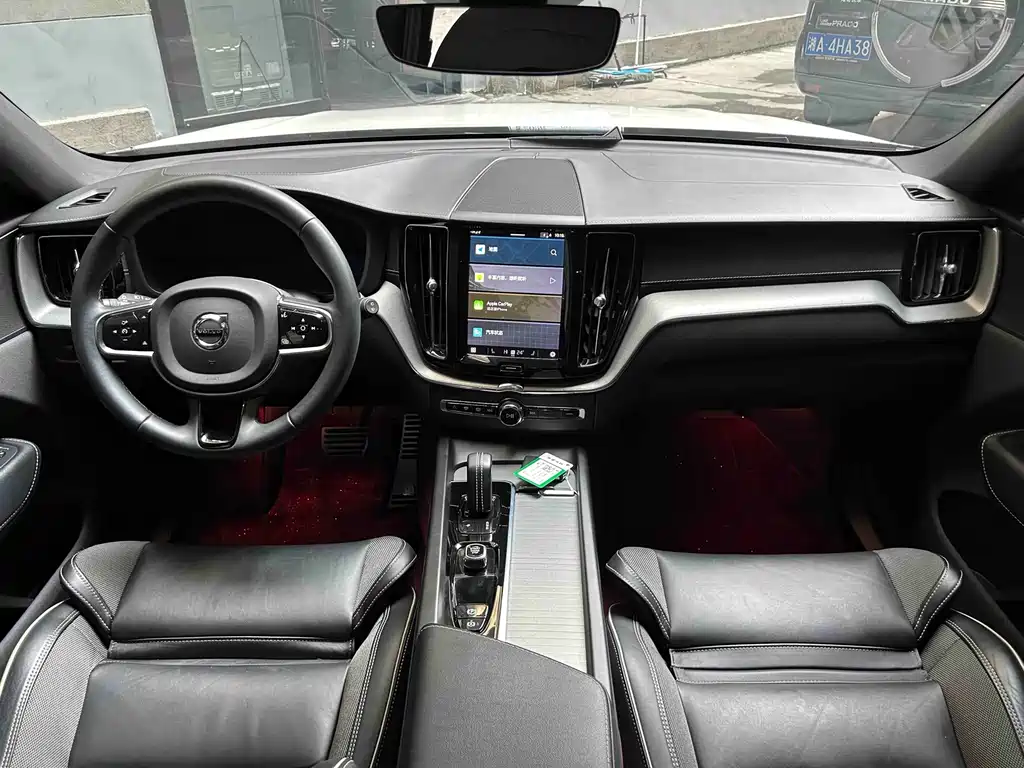 Volvo XC60 — миниатюра 6