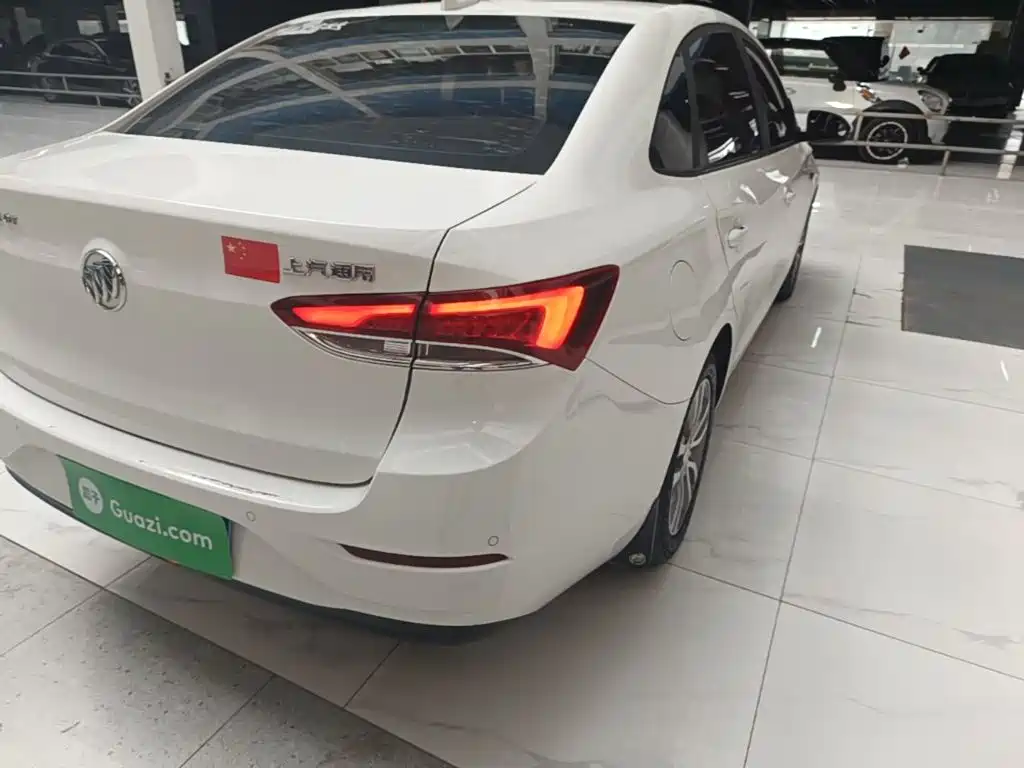 Buick Excelle — миниатюра 8