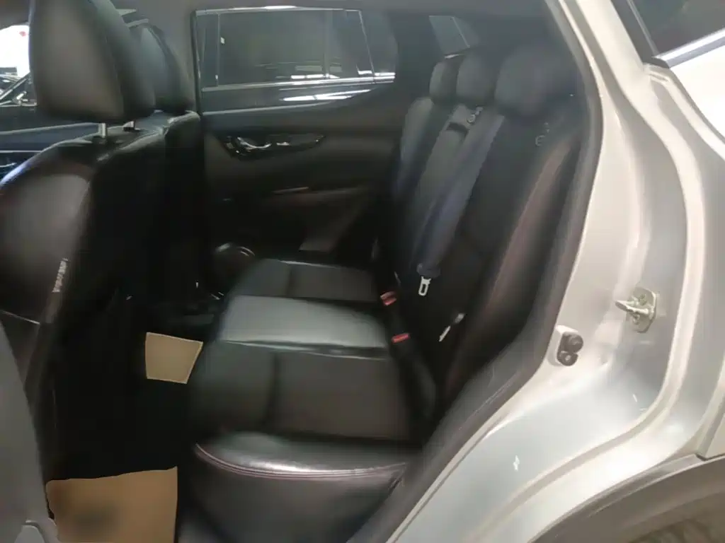 Nissan Qashqai — миниатюра 17