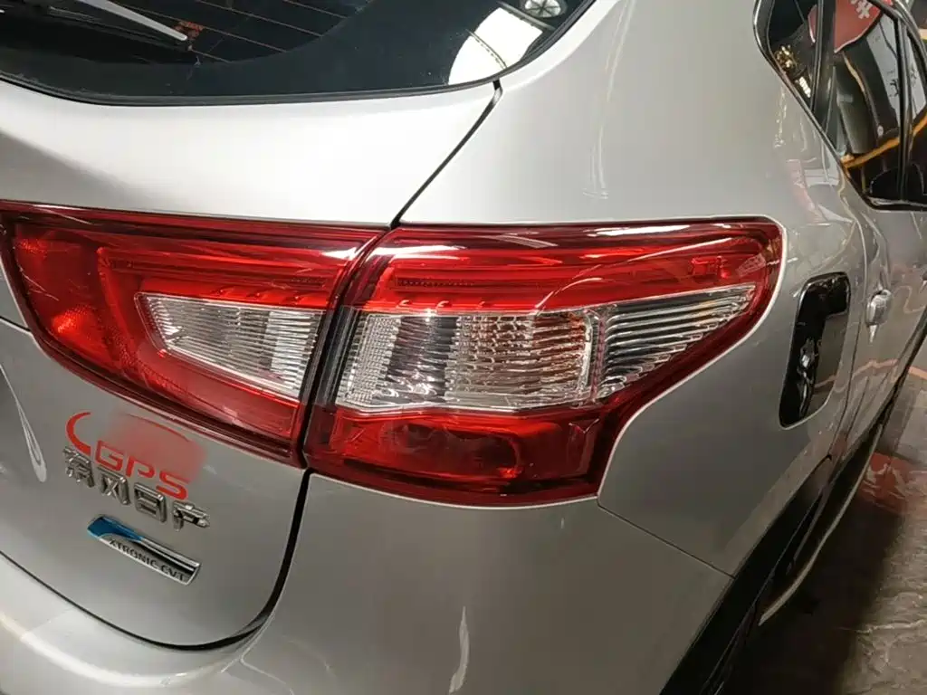 Nissan Qashqai — миниатюра 8
