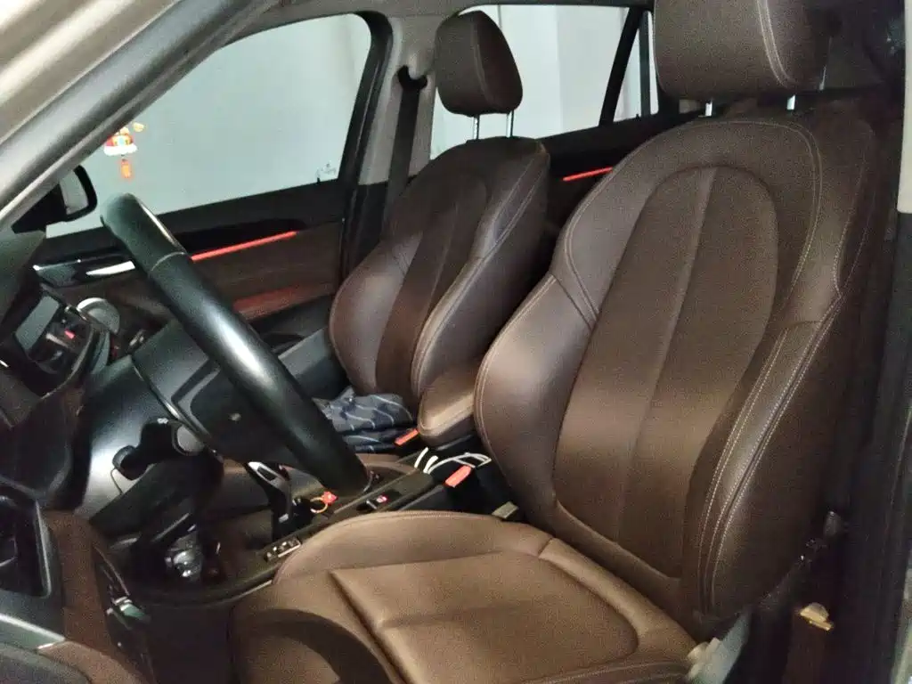 BMW X1 — миниатюра 8