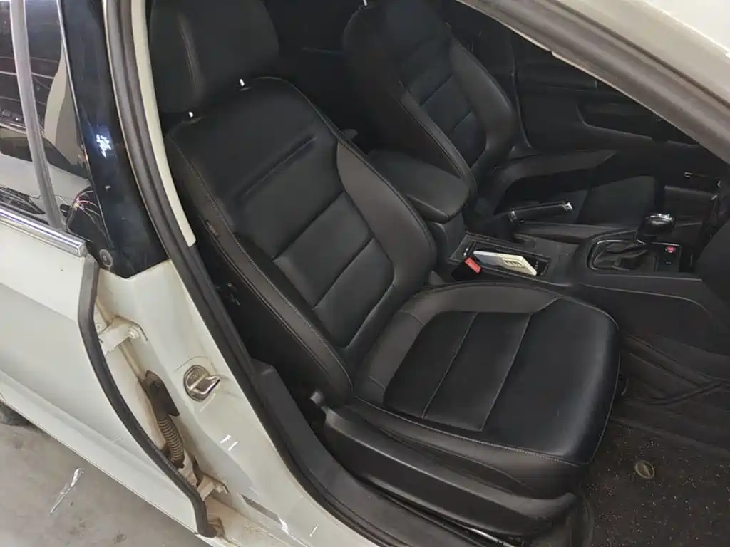 Volkswagen Sagitar — миниатюра 25