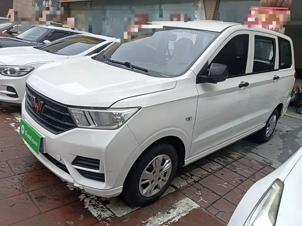 Wuling Hongguang — миниатюра 2