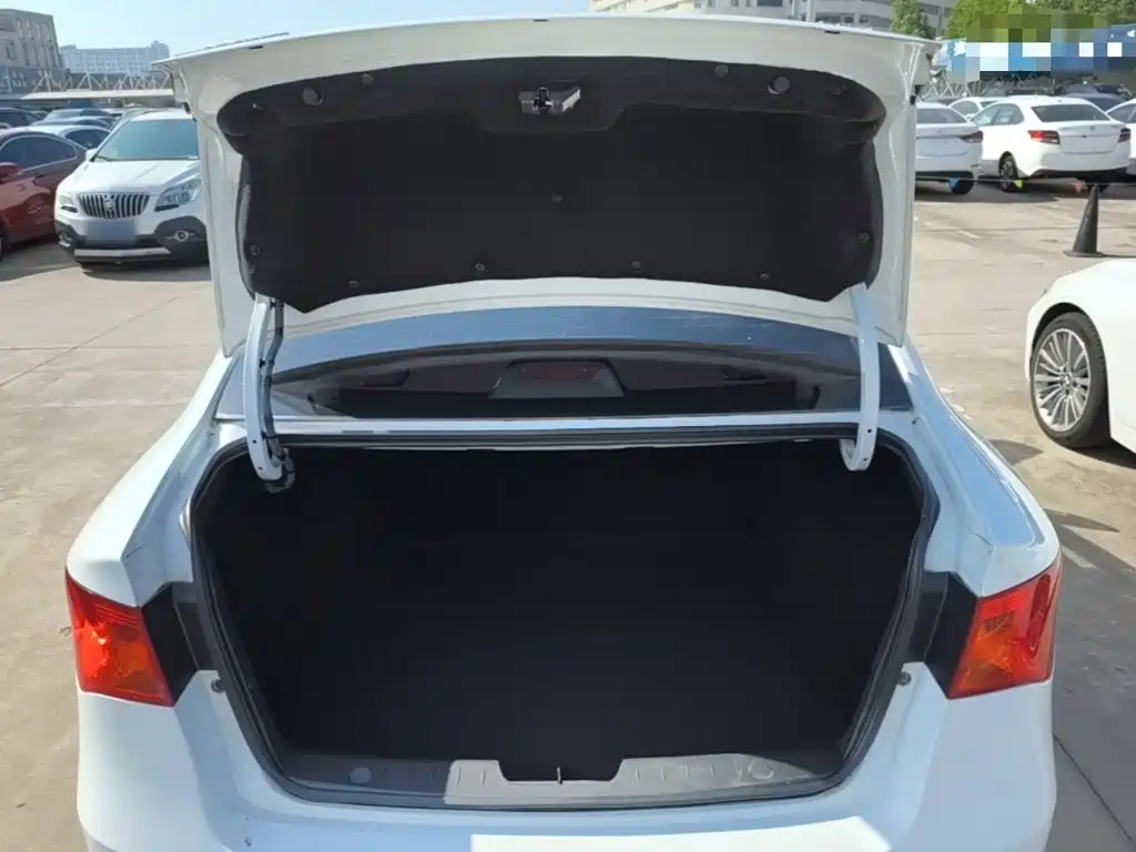 Roewe 350 — миниатюра 19