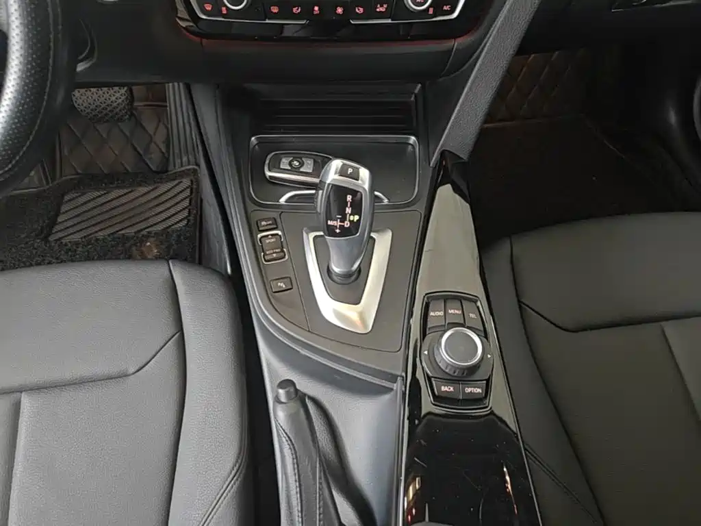 BMW 3 Series — миниатюра 14