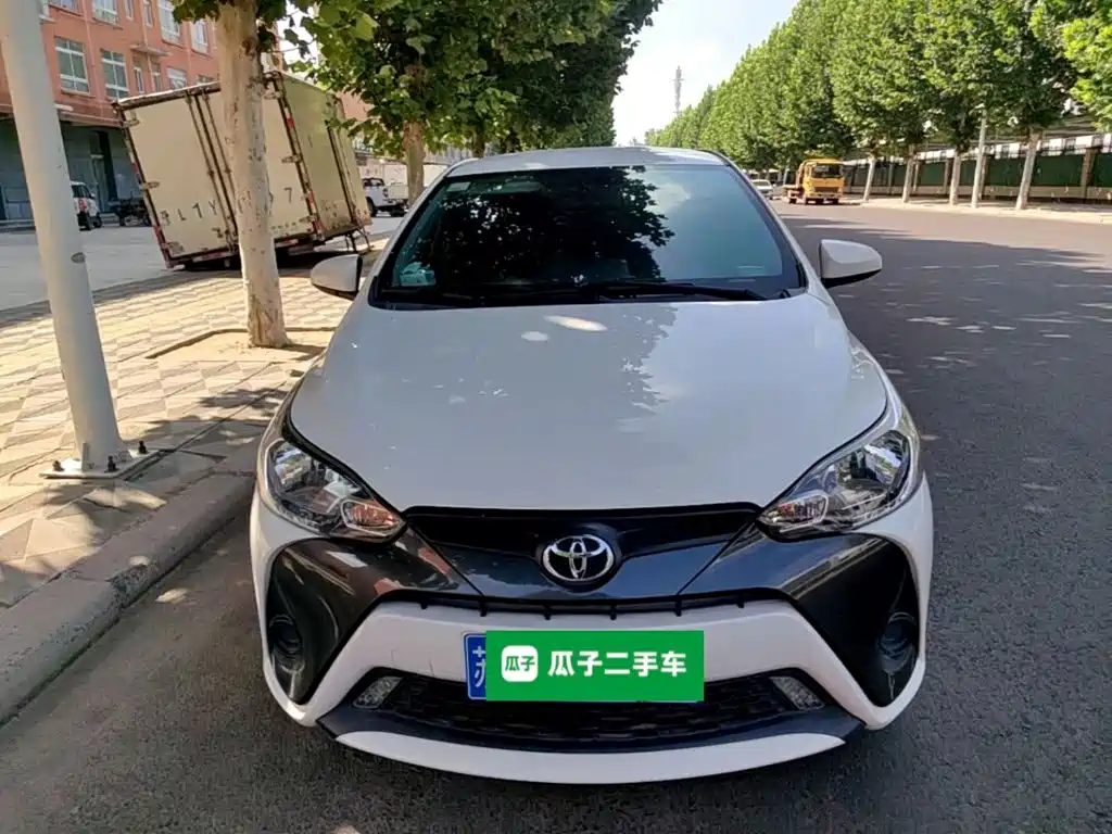 Toyota Yaris L — миниатюра 3