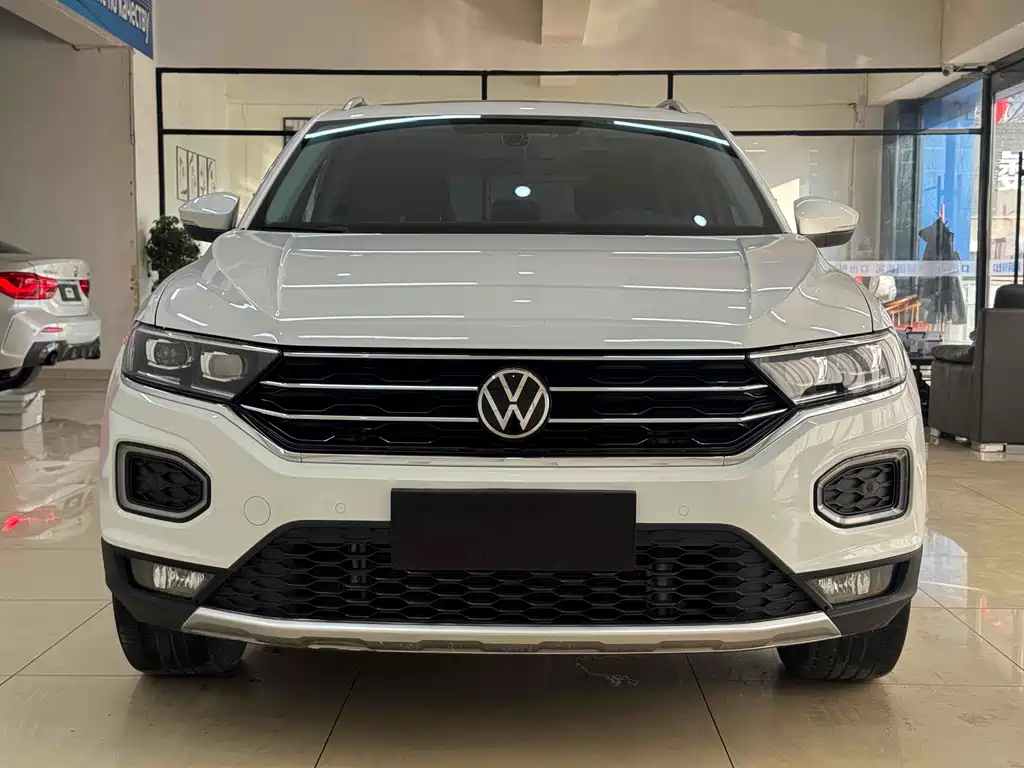 Volkswagen T-Roc — миниатюра 2