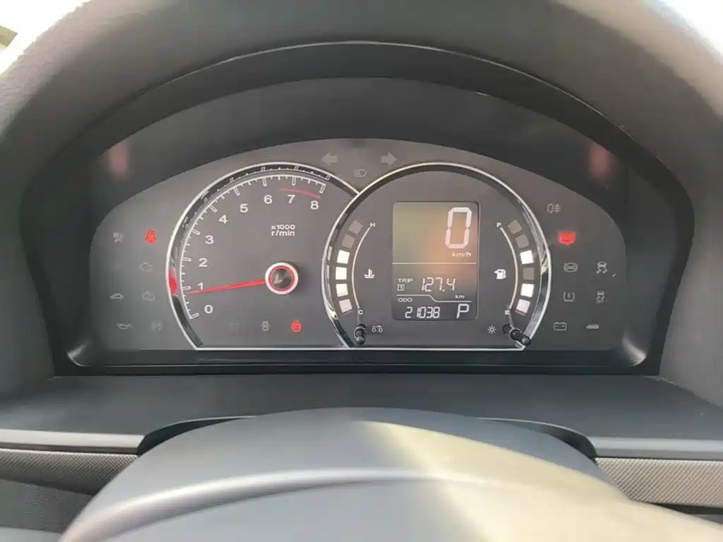 Roewe 350 — миниатюра 12