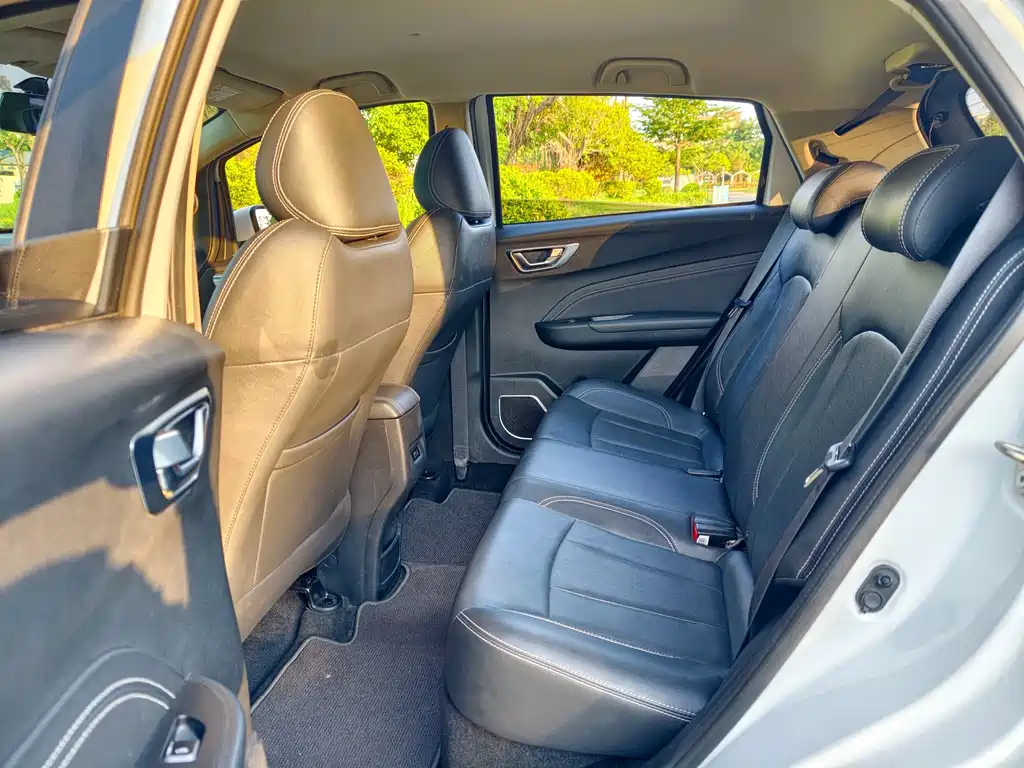 Geely Vision X3 — миниатюра 14