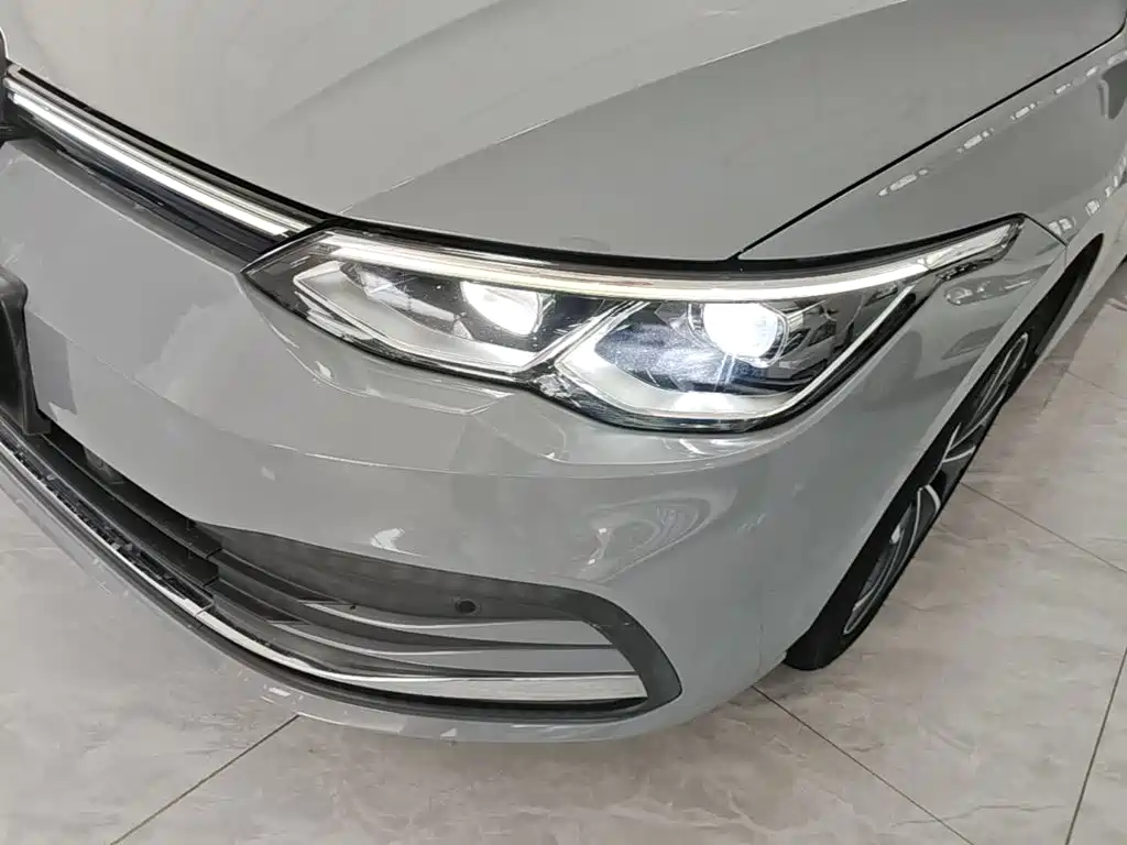 Volkswagen Golf — миниатюра 24