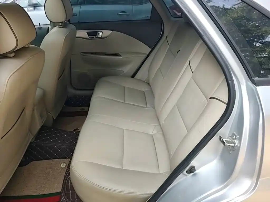 Buick Excelle — миниатюра 17