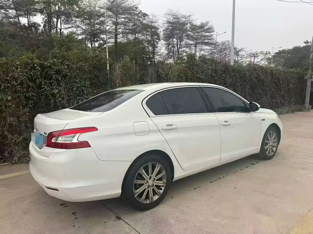 Peugeot 408 — миниатюра 8
