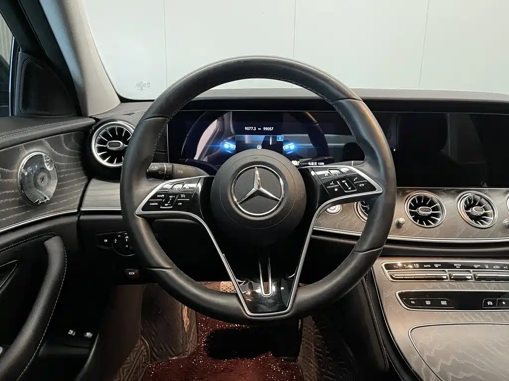 Mercedes-Benz E-Class New Energy — миниатюра 14
