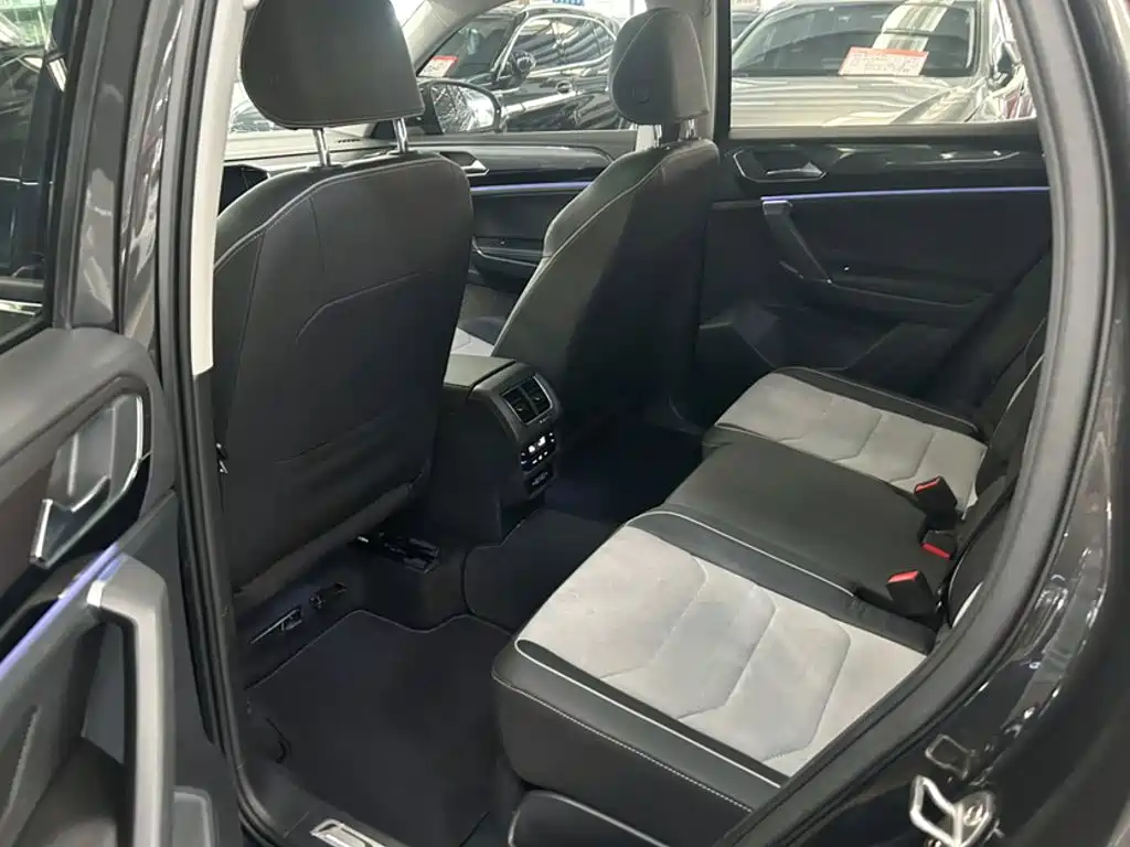 Volkswagen X — миниатюра 14