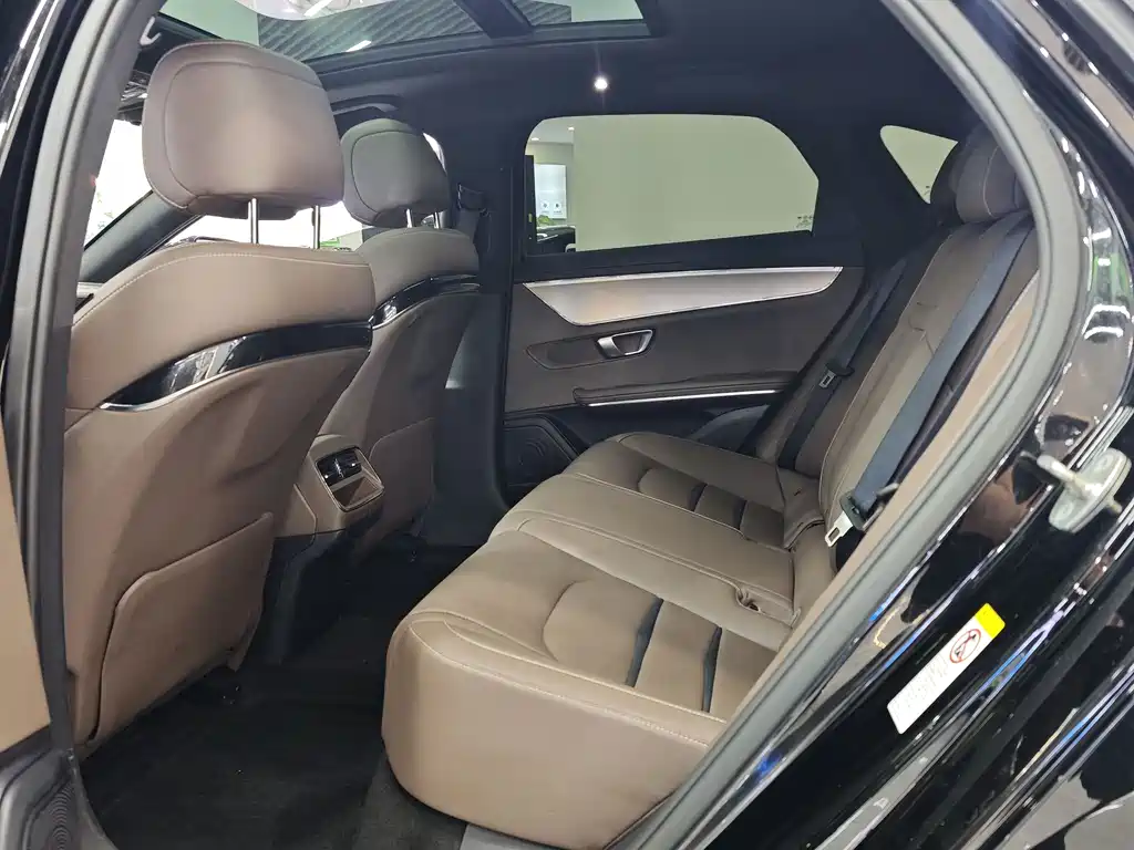 BYD Han — миниатюра 5