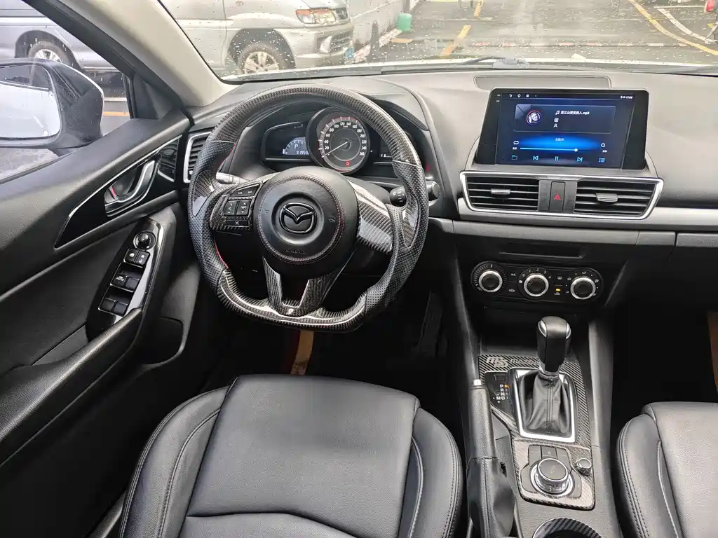 Mazda 3 Axela — миниатюра 10
