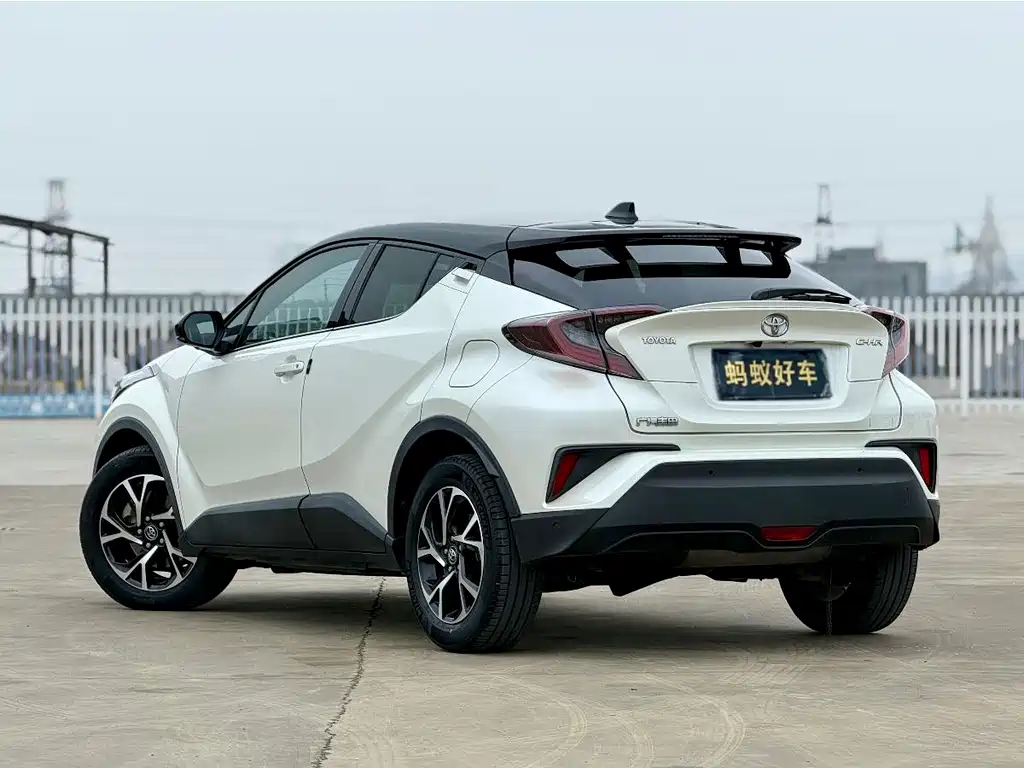 TOYOTA C HR
