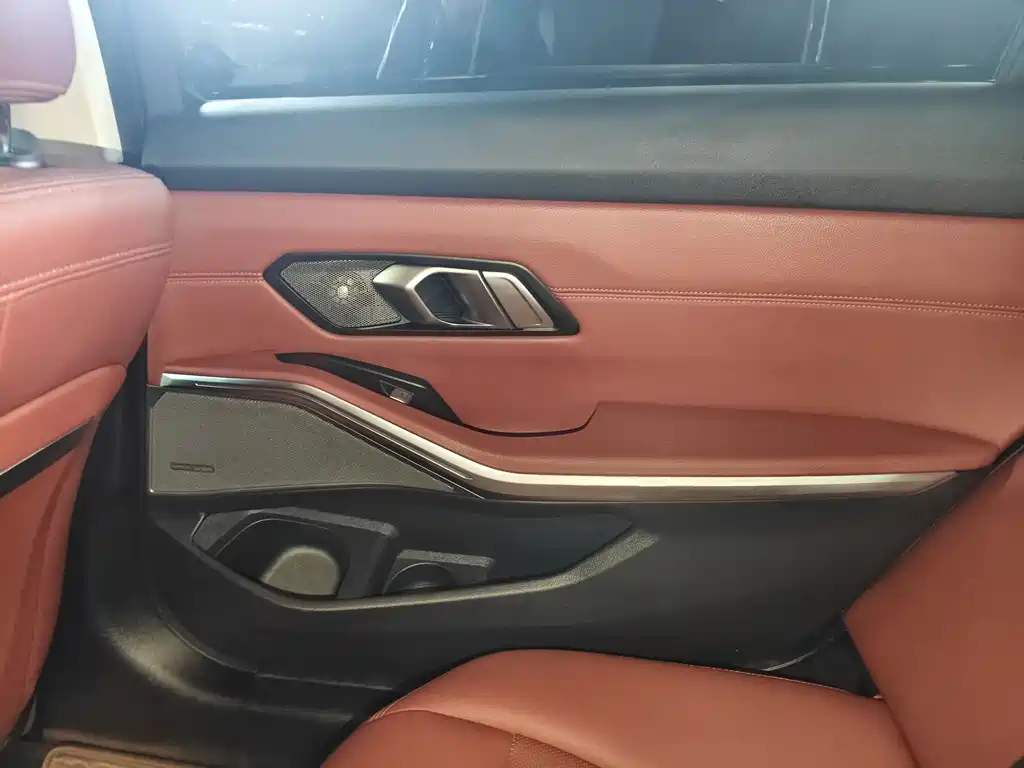 BMW 3 Series — миниатюра 16
