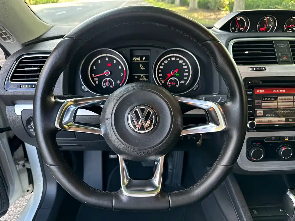 Volkswagen Scirocco — миниатюра 7