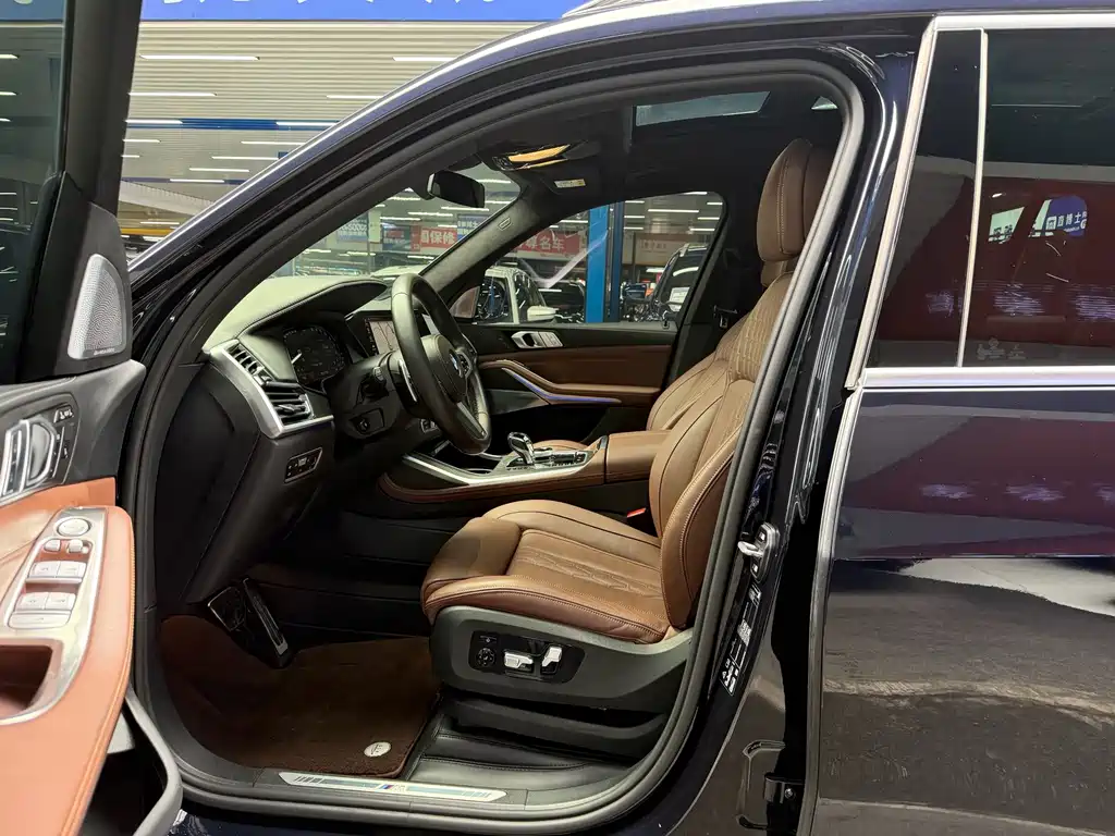 BMW X7 — миниатюра 6