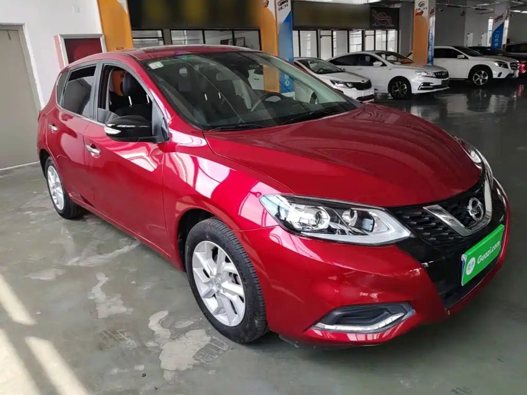 Nissan Tiida — миниатюра 4