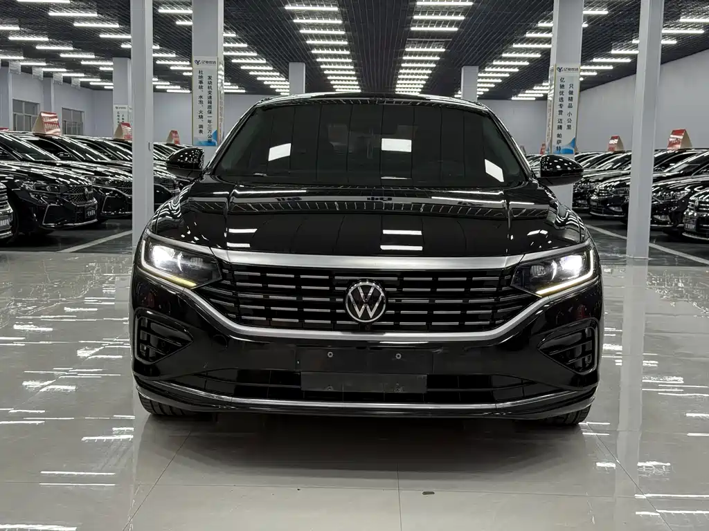 Volkswagen Passat 2022 330TSI Elite