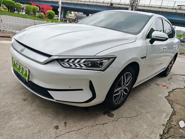 2023 BYD Qin