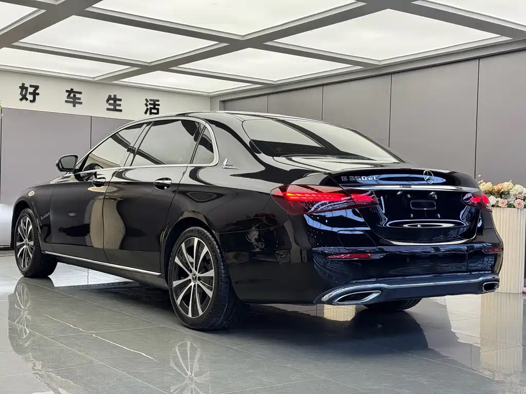 Mercedes-Benz E-Class New Energy — миниатюра 12