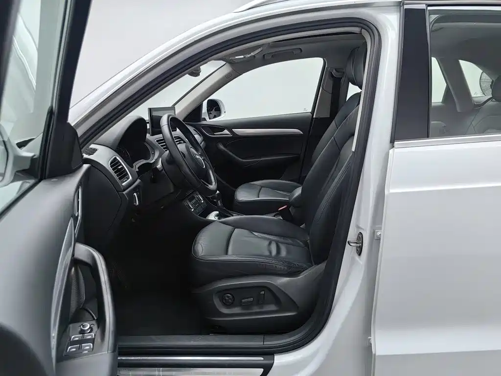 Audi Q3 — миниатюра 10