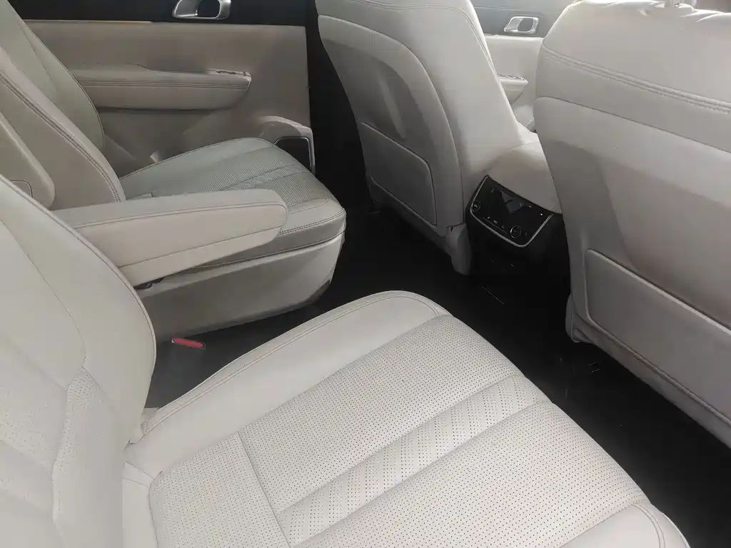Li Auto Li ONE — миниатюра 9