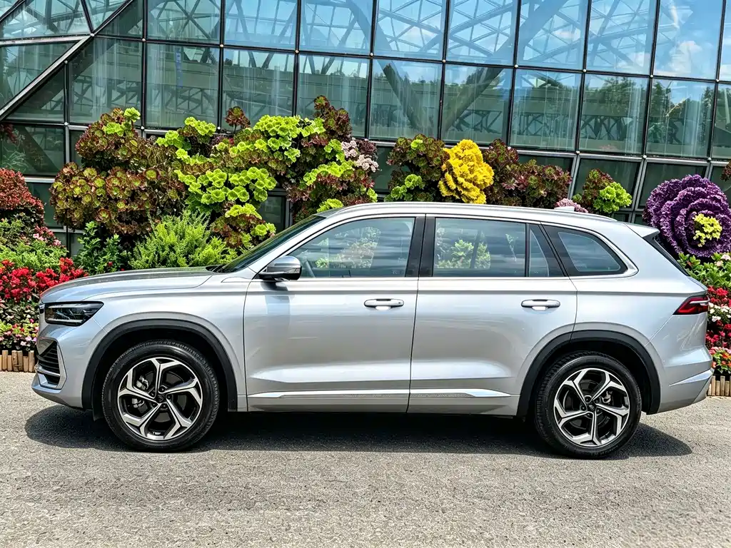 Geely Xingyue L — миниатюра 4