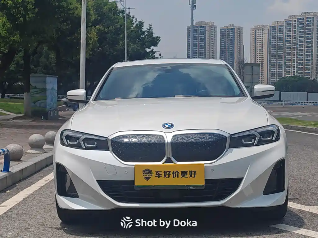BMW i3 2025 eDrive 35 L