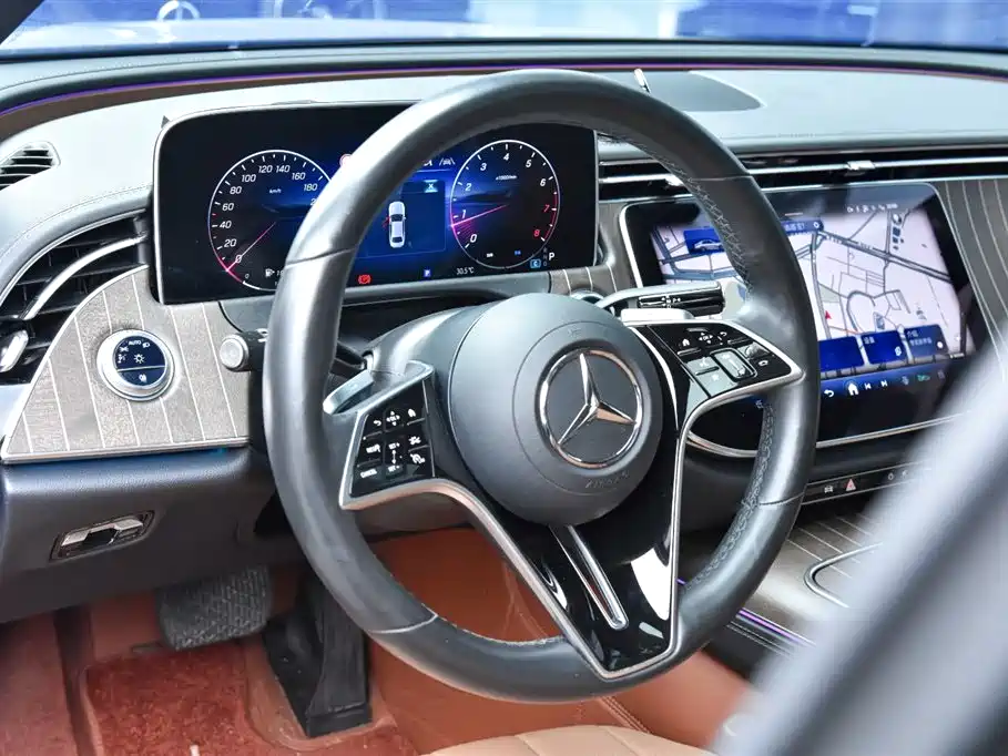 Mercedes-Benz E-Class E 2024 E 300 L Fashion