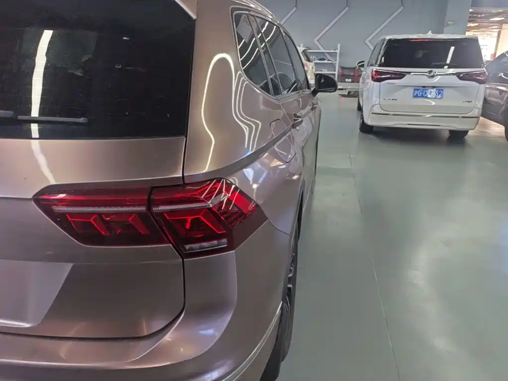 Volkswagen Tiguan L — миниатюра 8