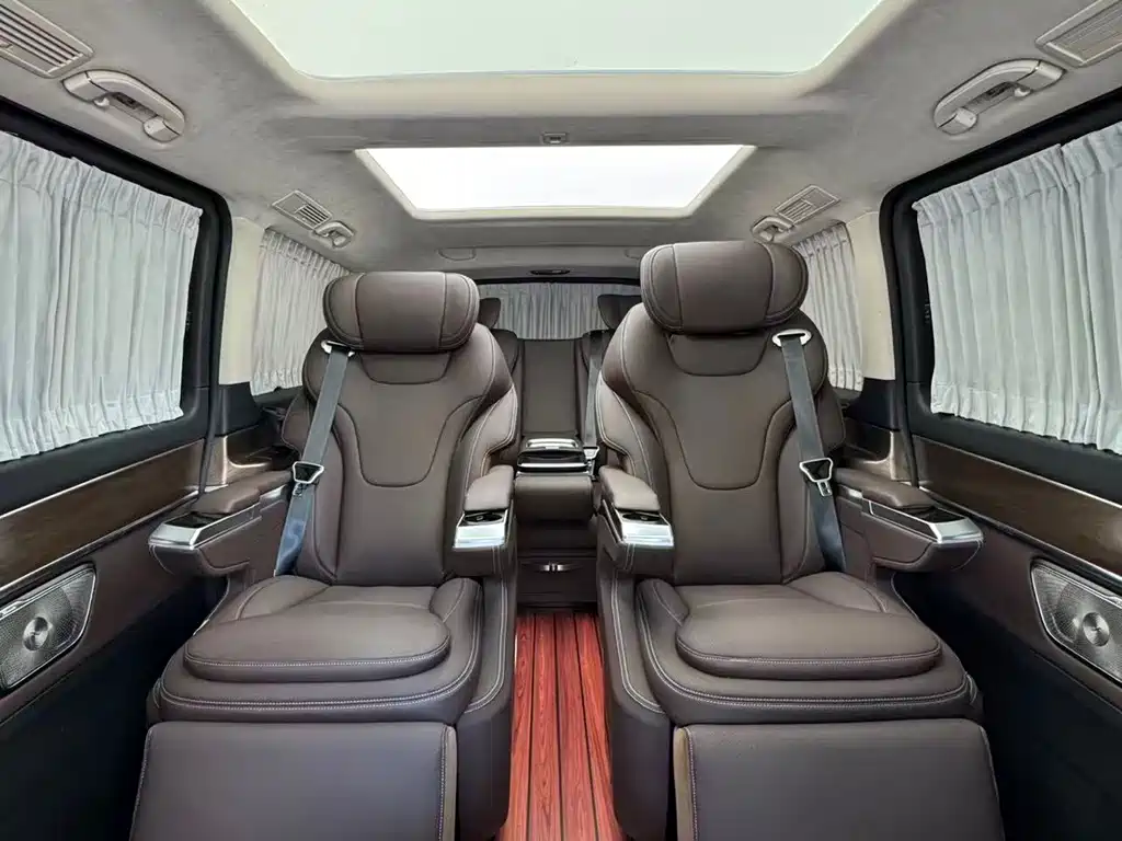 Mercedes-Benz V-Class — миниатюра 7
