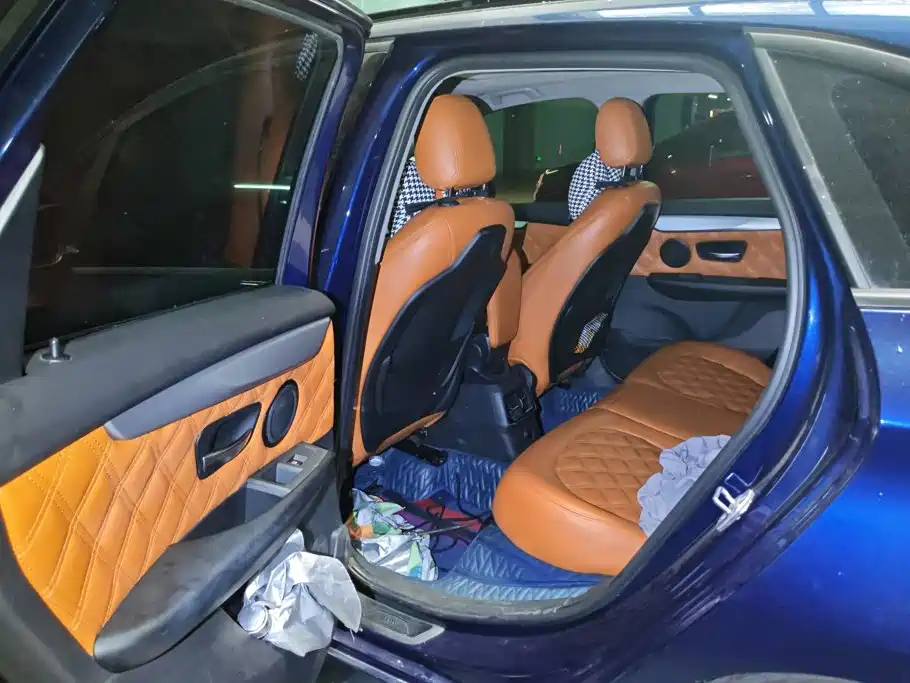 BMW 2 Series Active Tourer — миниатюра 11